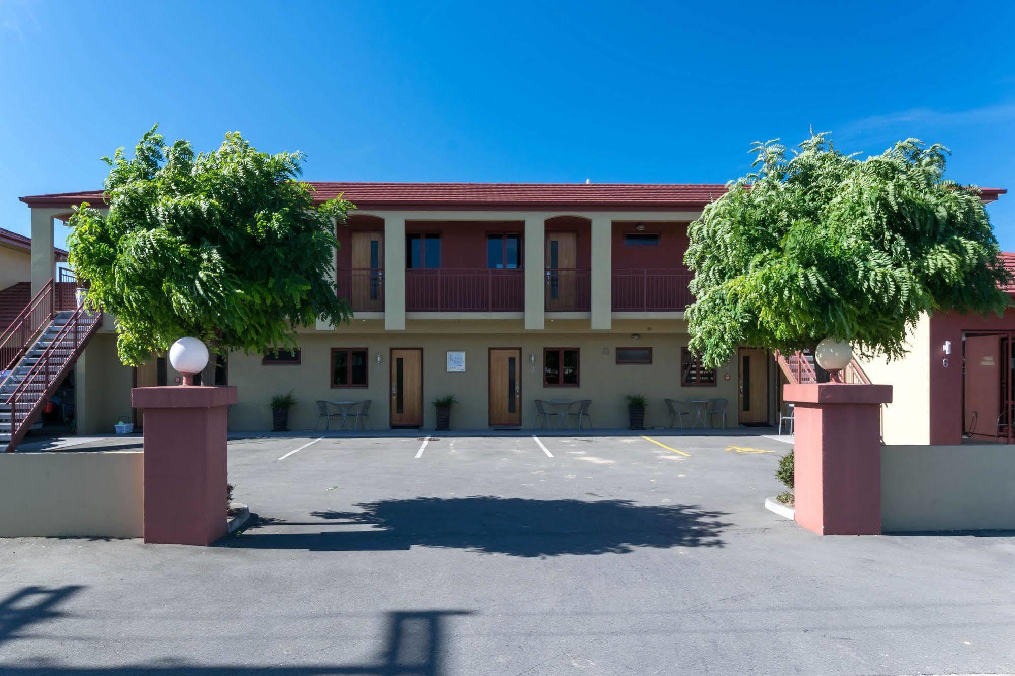 Blenheim Spa Motor Lodge Exterior photo